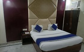 Hotel Ringer